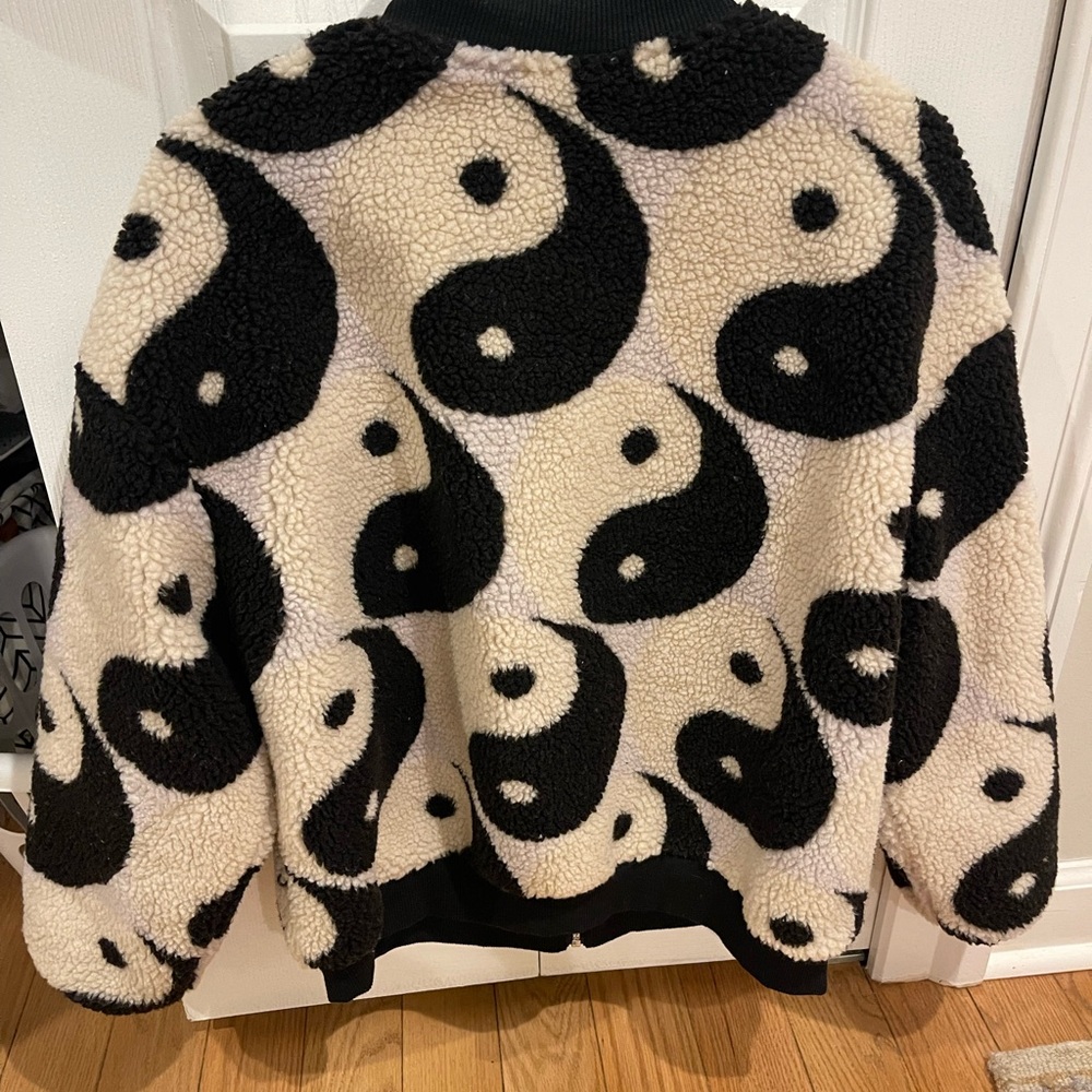 SHEIN Black and Cream Sherpa Jacket - Picture 2 of 3